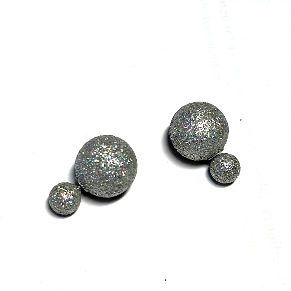 Double sided glittery earrings in silver